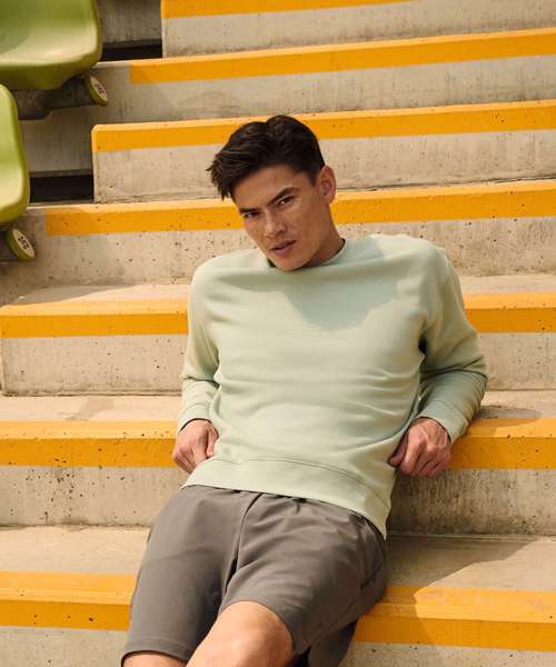 Set-in sleeve sweatshirt